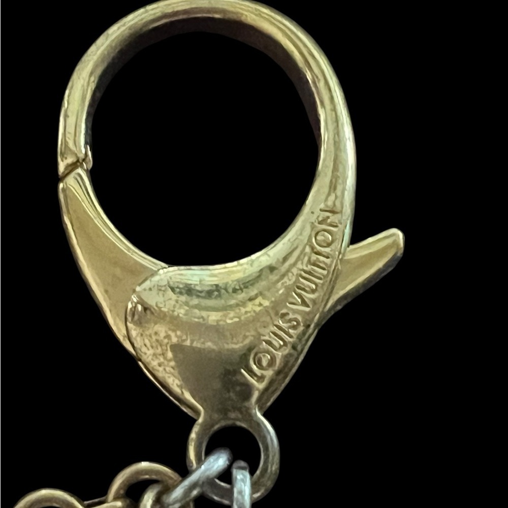 Louis Vuitton Gold, Pink, and White Key Holder/bag charm - Picture 3 of 5